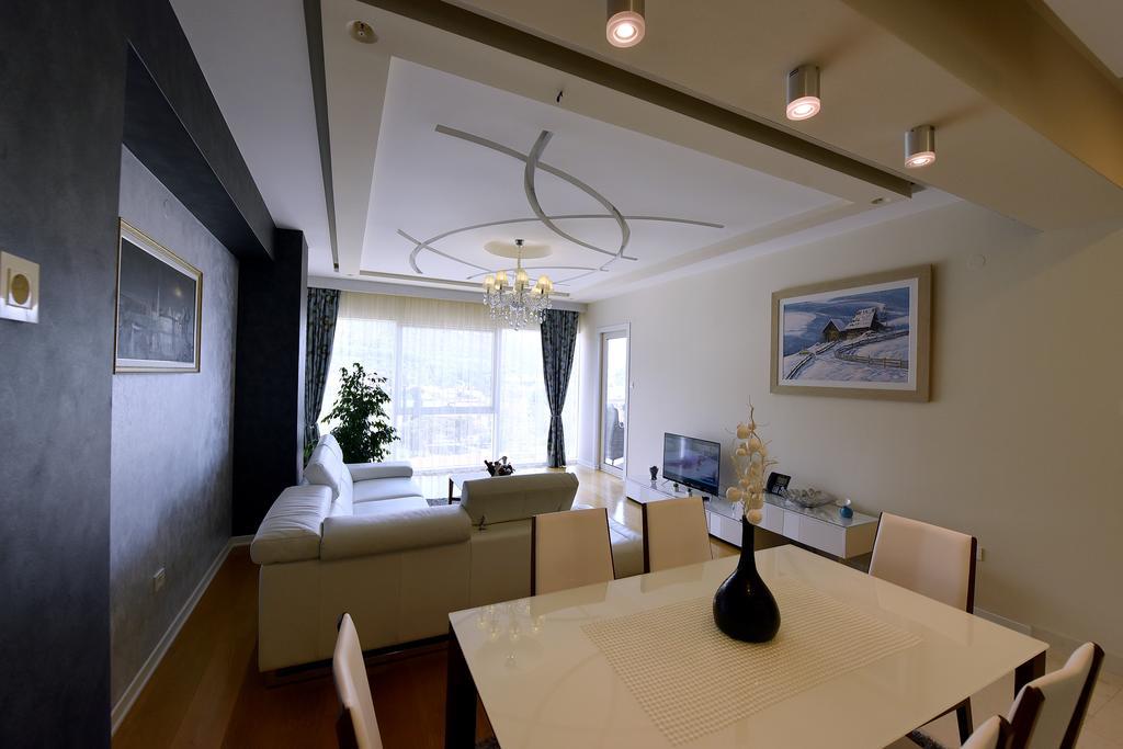 Luxury Mia Daire *