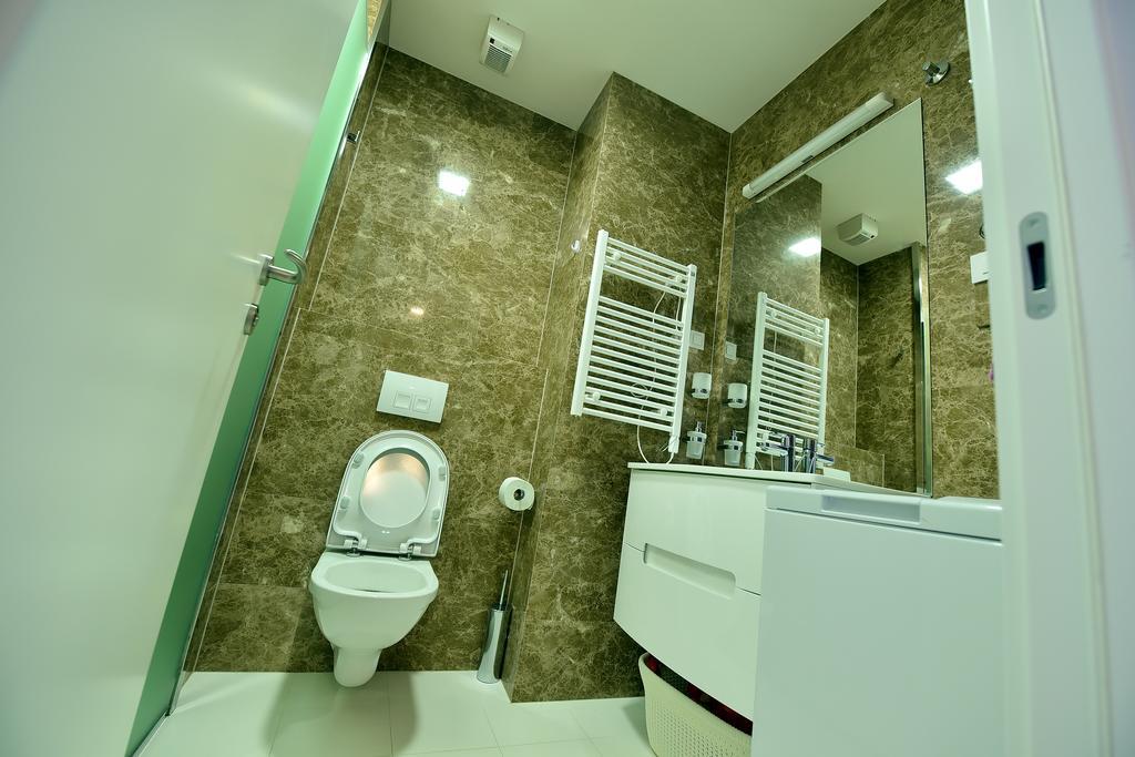 Luxury Mia Daire *